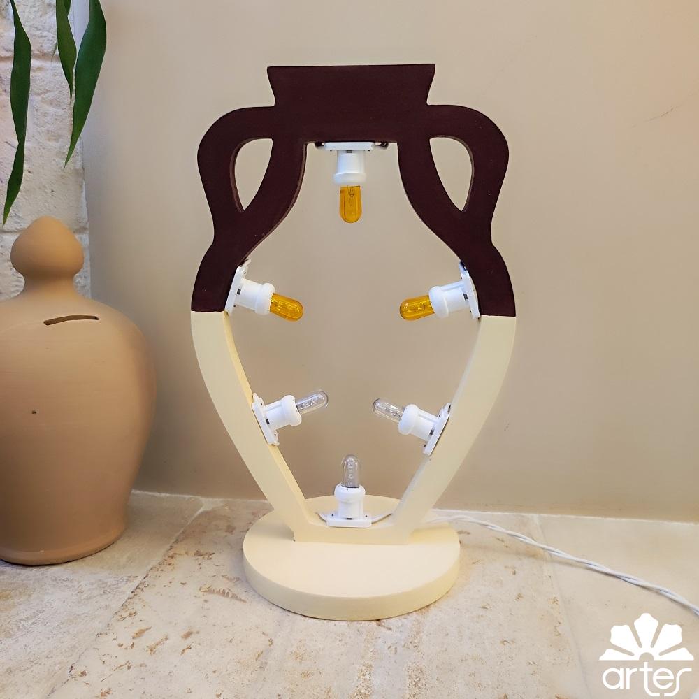 Capasa, antica anfora sei lampade